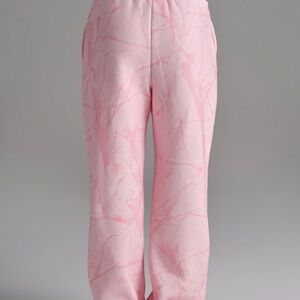 COMFRT new pink camouflage collection